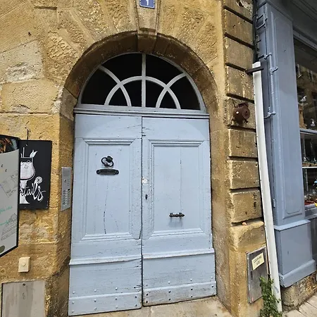 Le Sherlock サルラ・ラ・カネダ