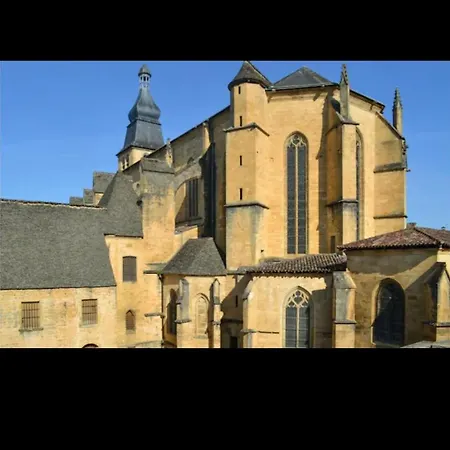 Le Sherlock アパート サルラ・ラ・カネダ