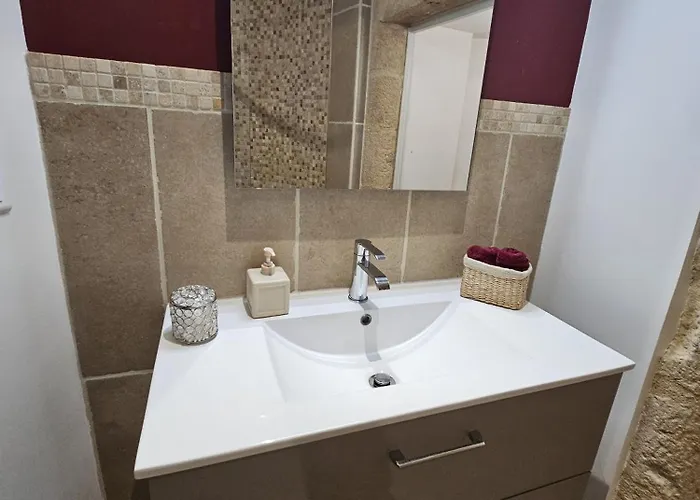 Le Sherlock * Sarlat-la-Canéda